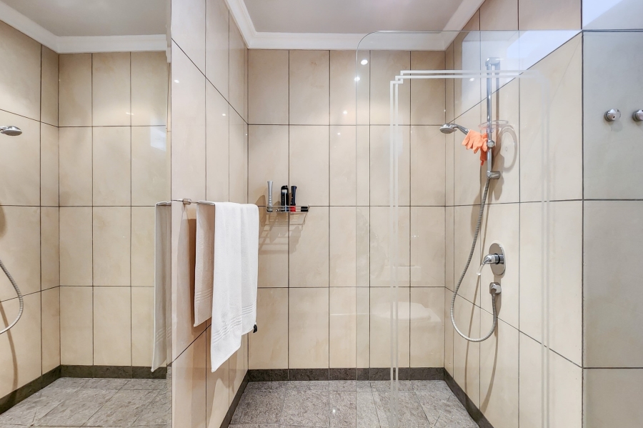 2 Bedroom Property for Sale in Bantry Bay Western Cape